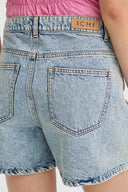 Aveny Short