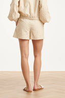Crème Short