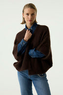 BRUIN VEST