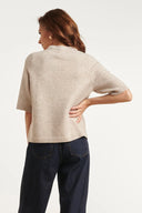 GEBREIDE TOP MET KORTE MOUWEN
