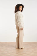 FLUFFY VEST MET LUSSTRUCTUUR