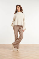 MOUWLOZE GEBREIDE TOP MET STRIKDETAILS