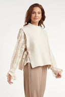 MOUWLOZE GEBREIDE TOP MET STRIKDETAILS